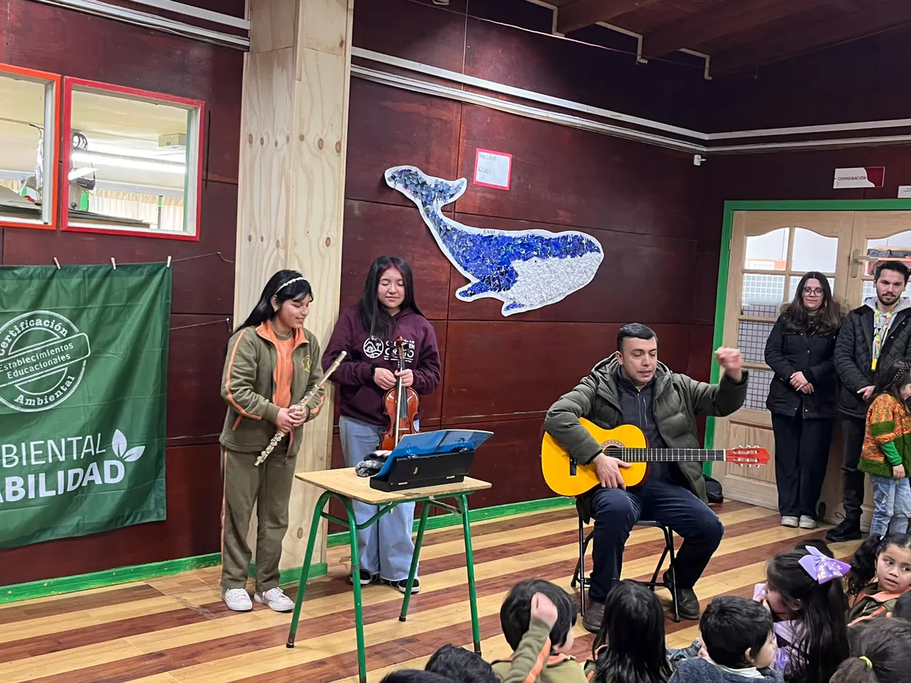 Estudiantes del Colegio Monte Verde deleitaron con música de Bordemar - imagen adicional